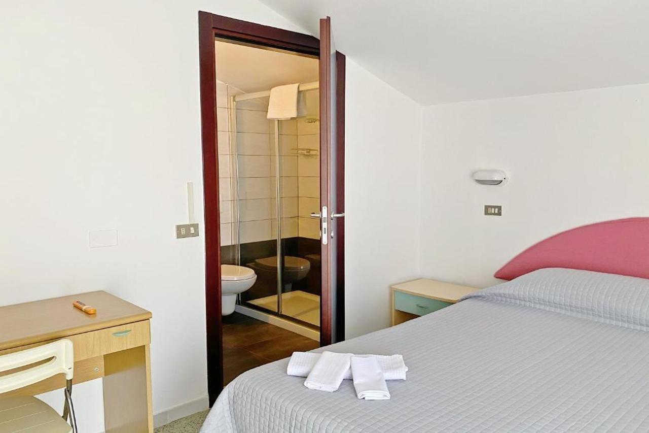 Hotel Abay Rimini Extérieur photo