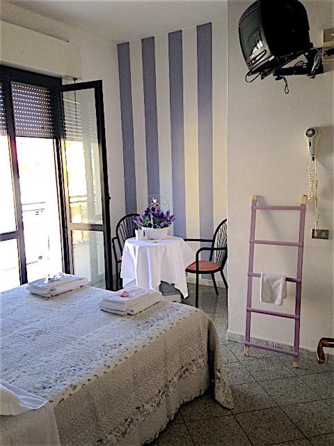 Hotel Abay Rimini Extérieur photo