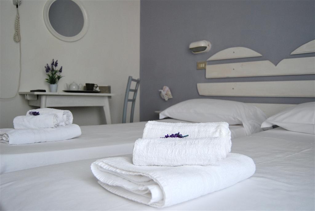 Hotel Abay Rimini Extérieur photo