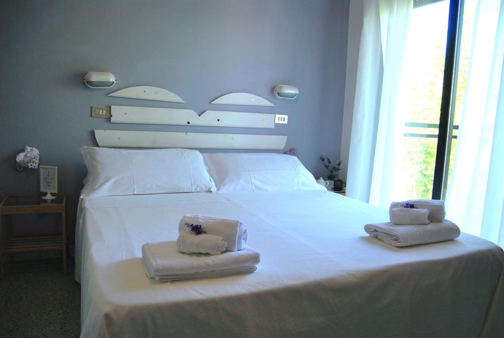 Hotel Abay Rimini Extérieur photo