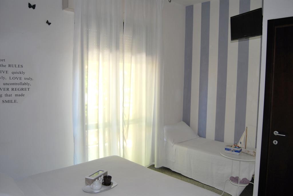 Hotel Abay Rimini Extérieur photo