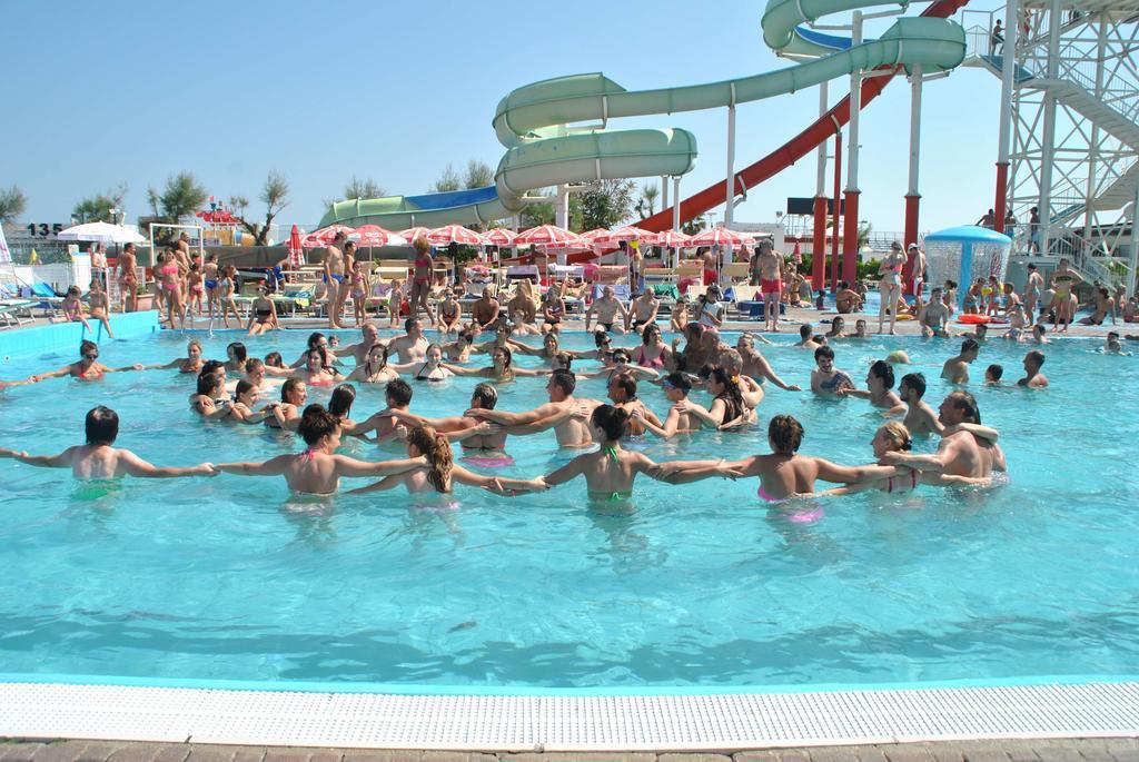 Hotel Abay Rimini Extérieur photo